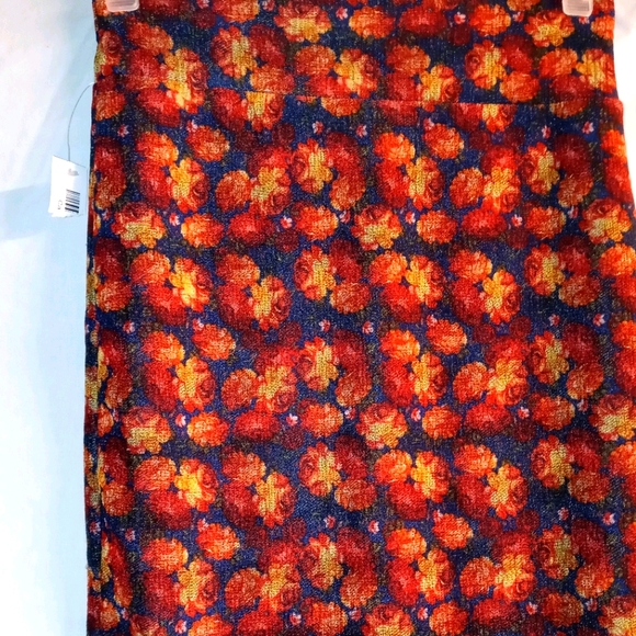 LuLaRoe Cassie skirt - Picture 1 of 2